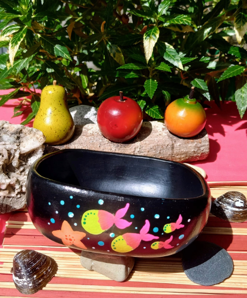 imagen Artesanía Única en Cerámica y Yeso Pintados a Mano